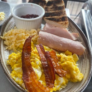 American Plate (Breakfast Until 1PM)